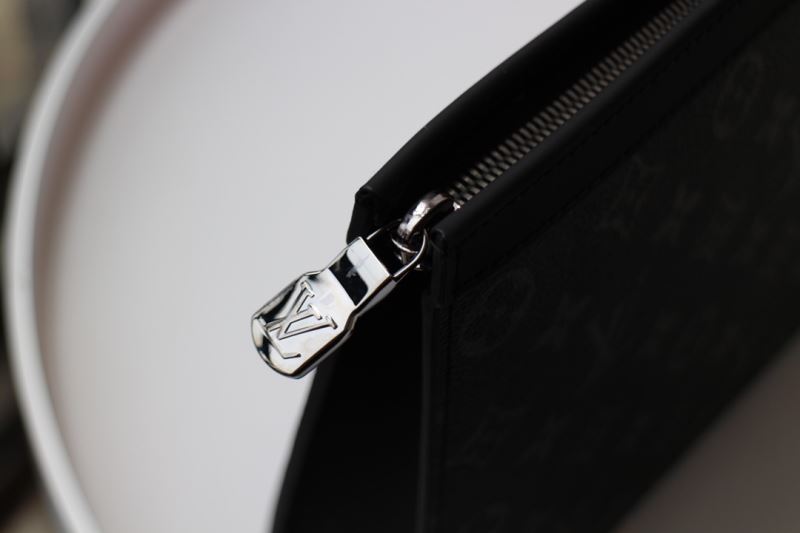 Louis Vuitton Clutch Bags